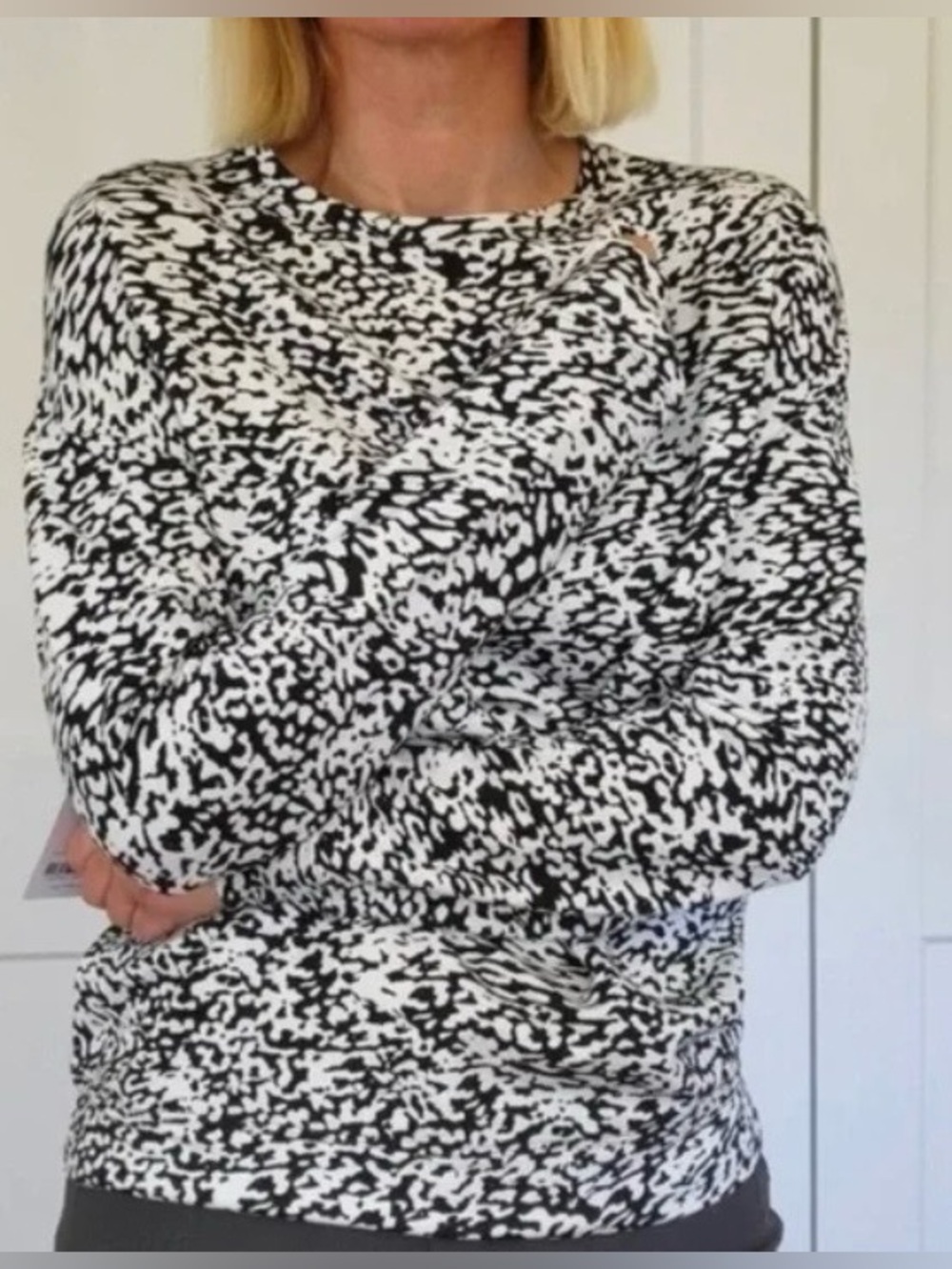 Athleta Balance Printed Sweatshirt Black White